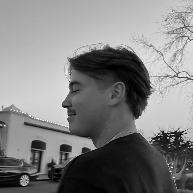 Asher Booth profile picture