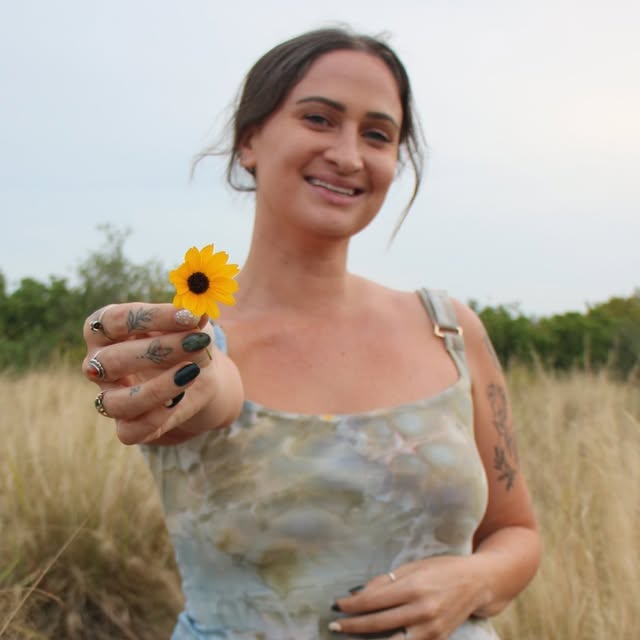Hoegivesnofucks | Emily Bracey profile picture