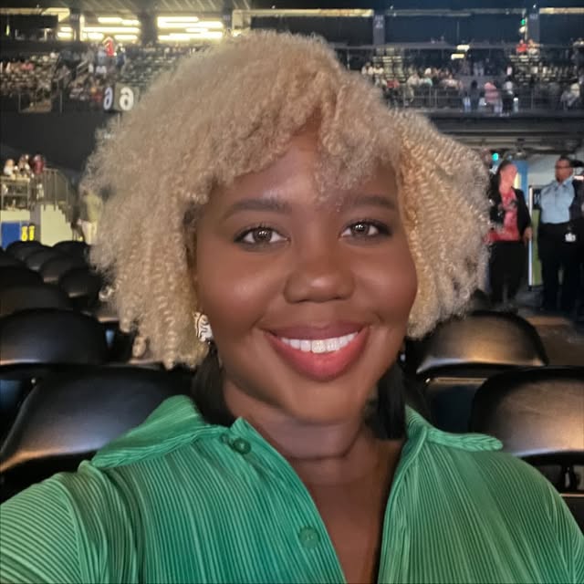 Author | Brand Consultant | & More profile picture