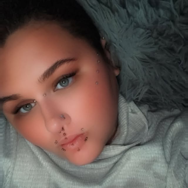 Kasey Rose 🌹 profile picture