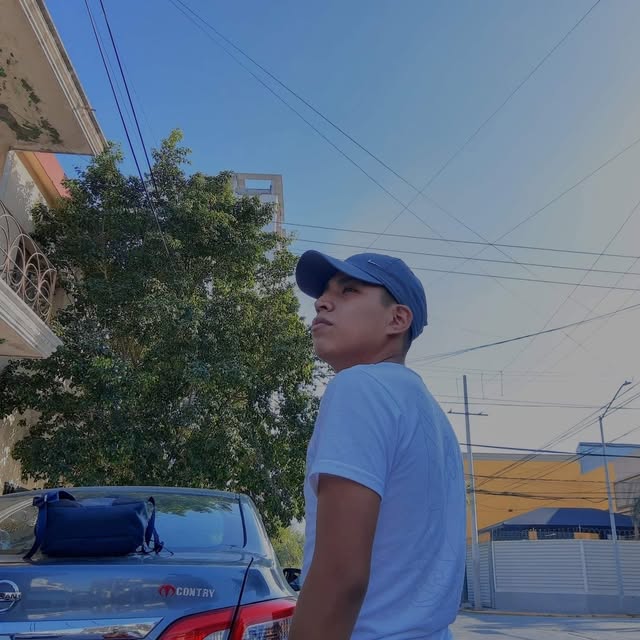 _FloresJ_ profile picture