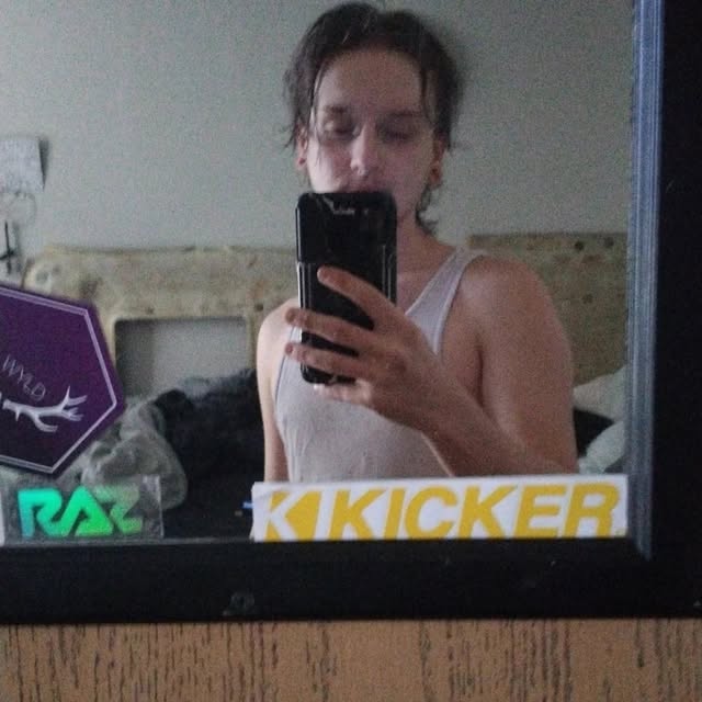 🖕🏻 profile picture