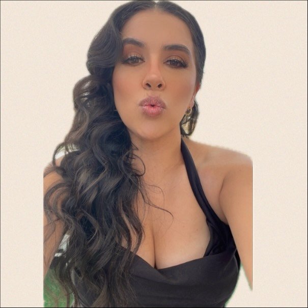 CRYSTAL MARQUEZ 😛 profile picture