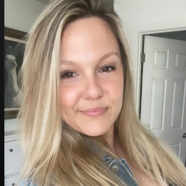 Amy Lynette 🌻 profile picture