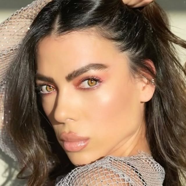 DANELLA URBAY profile picture