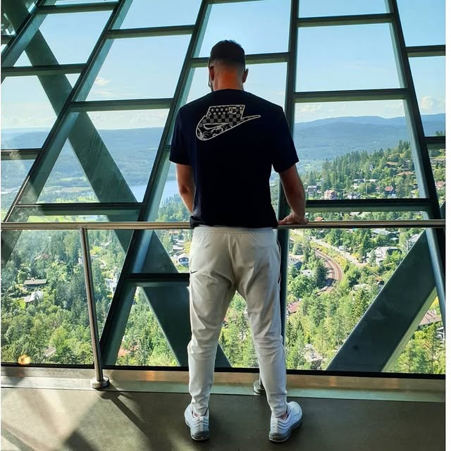 ♍ 🗺  Stefan Jeremic profile picture