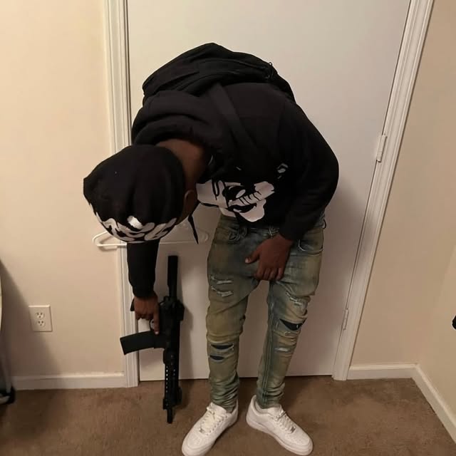 1k profile picture