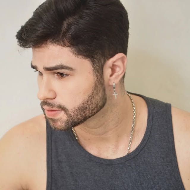 𝐃𝐨𝐮𝐠𝐥𝐚𝐬 𝐒𝐨𝐮𝐳𝐚 profile picture