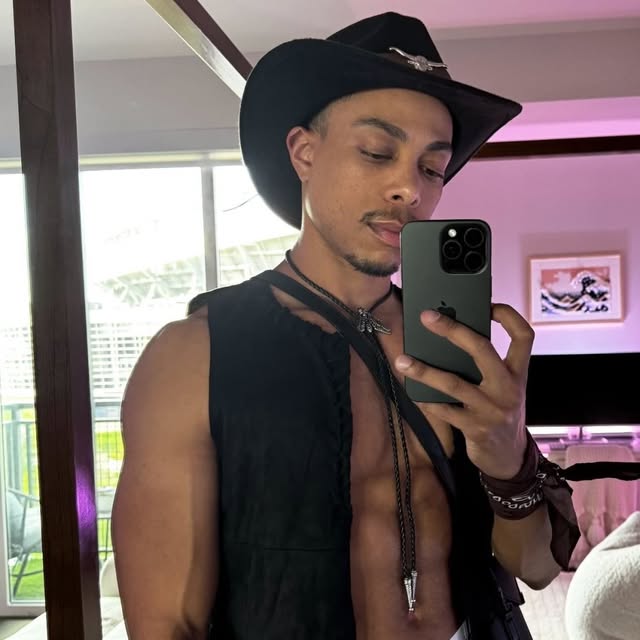 rion bates profile picture
