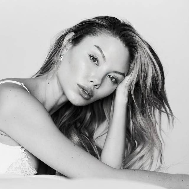 Adelina Novak 🕊 profile picture
